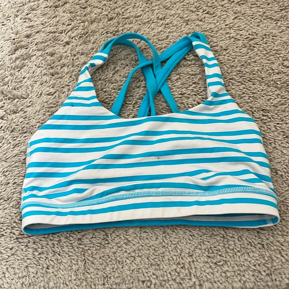 Lululemon sports bra
